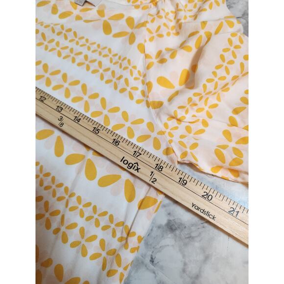 LOFT Outlet Women’s Yellow White Rayon Crew Neck Floral Geometric Blouse Size S - Picture 5 of 6